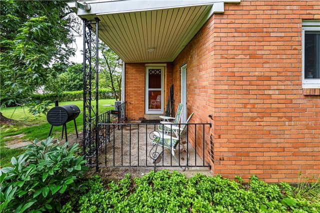 9624 Babcock Blvd, Mccandless, PA 15101