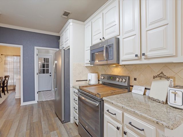 306 Sunshine Trail, Bells, TX 75414