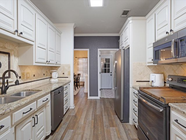 306 Sunshine Trail, Bells, TX 75414