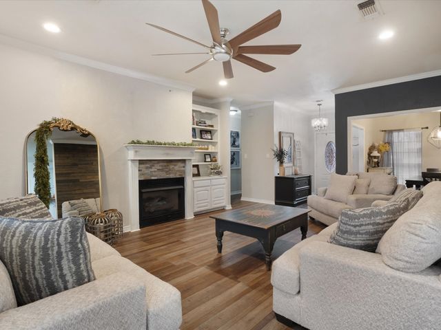 306 Sunshine Trail, Bells, TX 75414