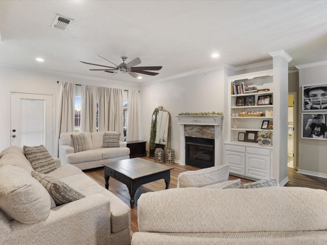 306 Sunshine Trail, Bells, TX 75414