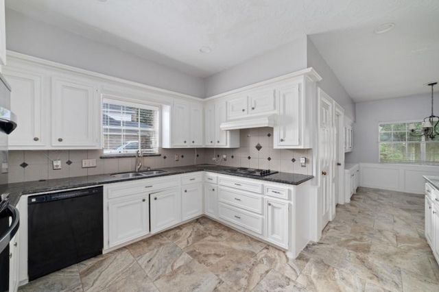 2306 Vine Creek Drive, Kingwood, TX 77345