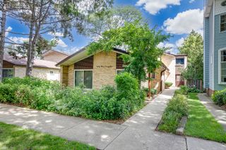 5961 N East Circle Avenue 2D, Chicago, IL 60631