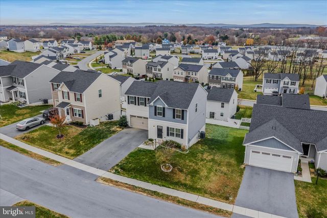 338 SALIDA TRL, Martinsburg, WV 25403