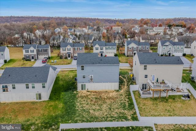 338 SALIDA TRL, Martinsburg, WV 25403