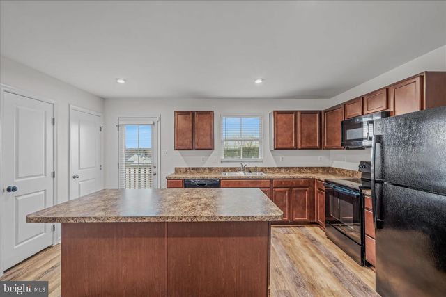 338 SALIDA TRL, Martinsburg, WV 25403