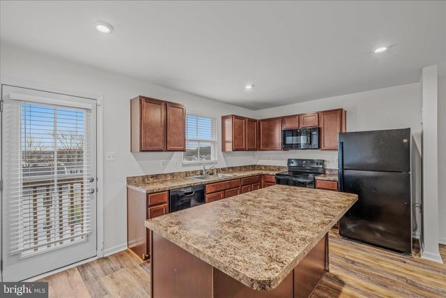 338 SALIDA TRL, Martinsburg, WV 25403