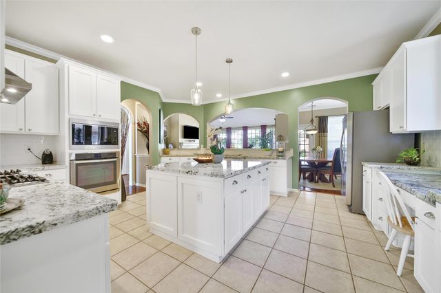 3622 Chessnut Glen Drive, Spring, TX 77388