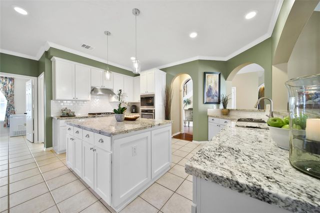 3622 Chessnut Glen Drive, Spring, TX 77388