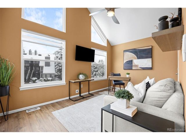 12414 E Tennessee Cir B, Aurora, CO 80012