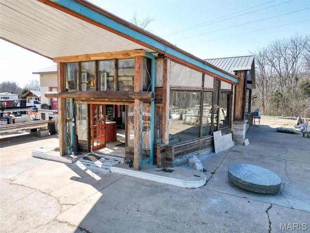 8680 Hwy 67 S, Fredericktown, MO 63645