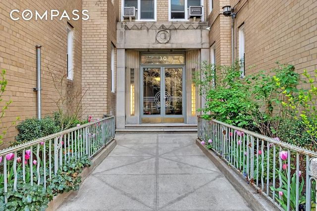 30 Bogardus Pl Apt 2C, New York City, NY 10040