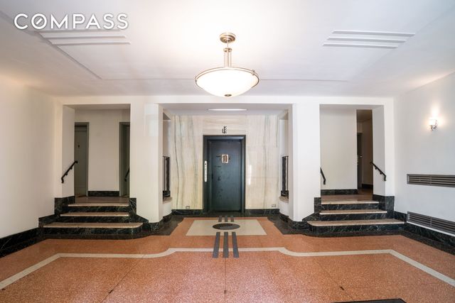 30 Bogardus Pl Apt 2C, New York City, NY 10040