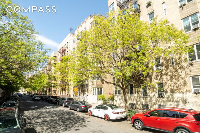 30 Bogardus Pl Apt 2C, New York City, NY 10040