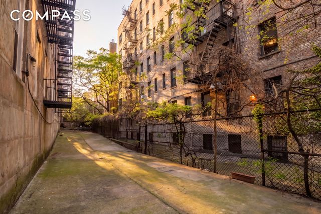 30 Bogardus Pl Apt 2C, New York City, NY 10040
