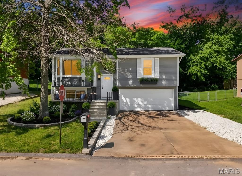 829 Country Haven Drive, Imperial, MO 63052
