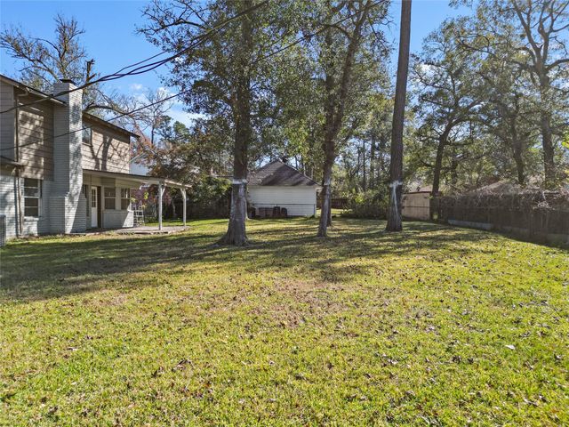 204 Pine Valley Street, Huntsville, TX 77320