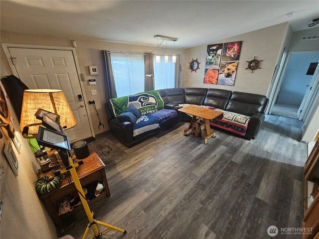 13201 Pacific Highway, Long Beach, WA 98631