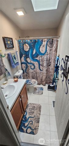 13201 Pacific Highway, Long Beach, WA 98631