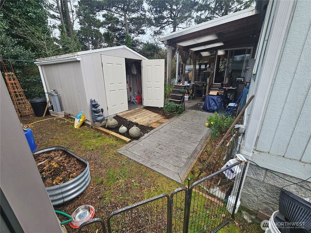 13201 Pacific Highway, Long Beach, WA 98631