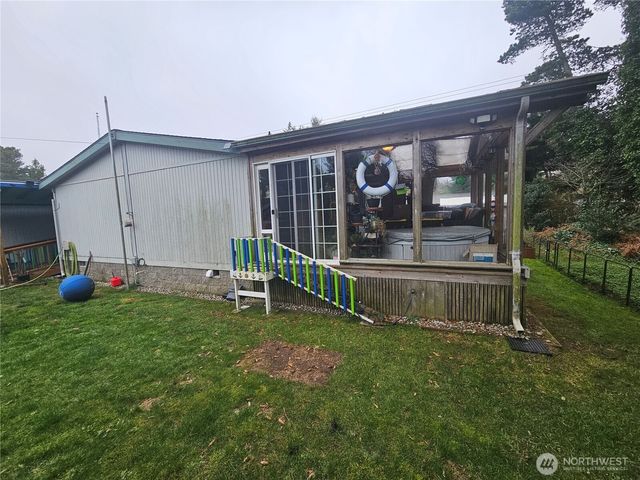 13201 Pacific Highway, Long Beach, WA 98631