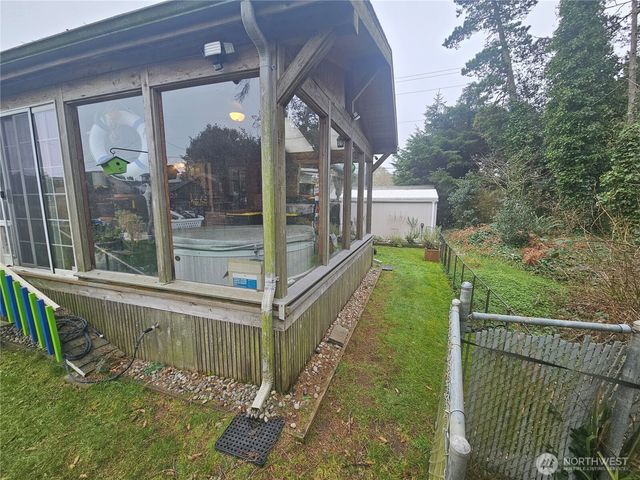 13201 Pacific Highway, Long Beach, WA 98631