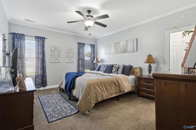 3706 Hatfield Cove SW, Decatur, AL 35603