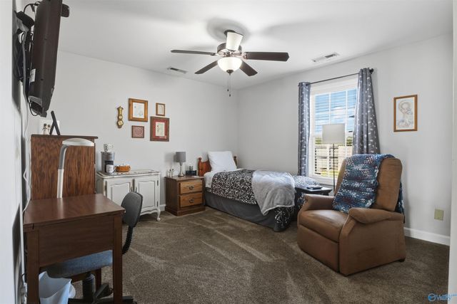 3706 Hatfield Cove SW, Decatur, AL 35603