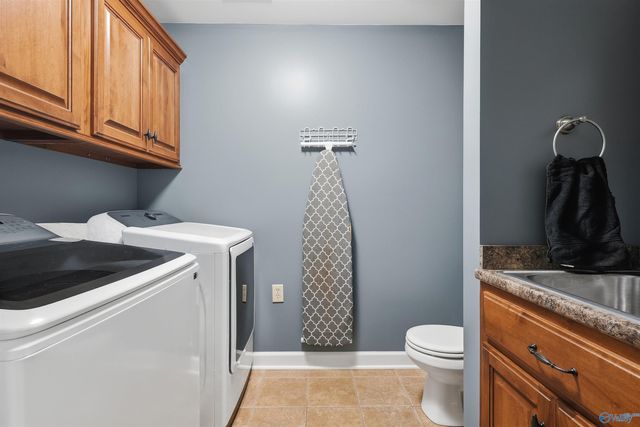 3706 Hatfield Cove SW, Decatur, AL 35603