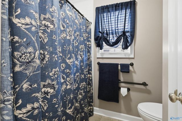 3706 Hatfield Cove SW, Decatur, AL 35603