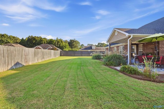 3706 Hatfield Cove SW, Decatur, AL 35603
