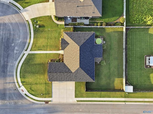 3706 Hatfield Cove SW, Decatur, AL 35603