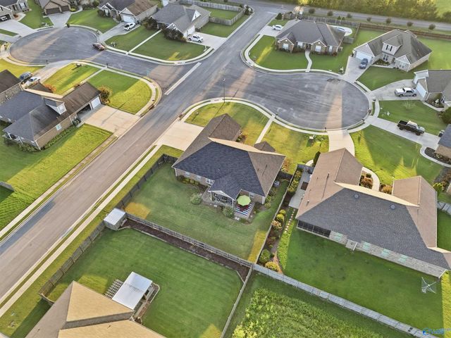 3706 Hatfield Cove SW, Decatur, AL 35603