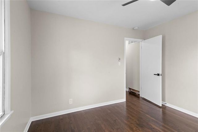 17301 E Cheyenne Drive, Independence, MO 64056