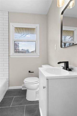 17301 E Cheyenne Drive, Independence, MO 64056