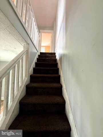 2 HOLLYWOOD AVE, Trenton, NJ 08609