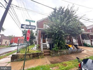 2 HOLLYWOOD AVE, Trenton, NJ 08609