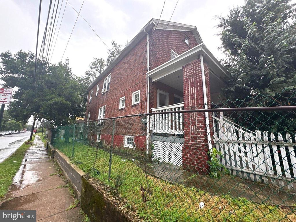 2 HOLLYWOOD AVE, Trenton, NJ 08609 — photo 2