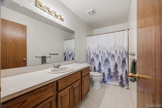 15774 Montego Bay Court, Clinton Township, MI 48035