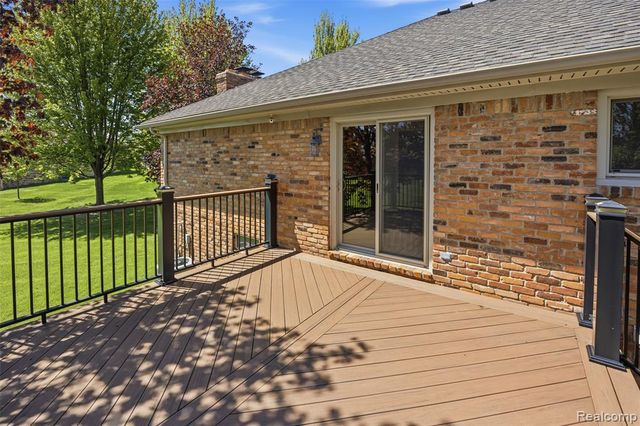15774 Montego Bay Court, Clinton Township, MI 48035