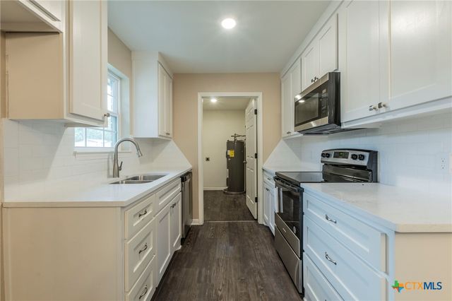 1013 Cherokee Trail, Kempner, TX 76539