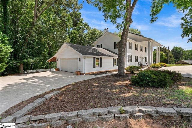 121 Chipwood Lane, Greenville, SC 29615