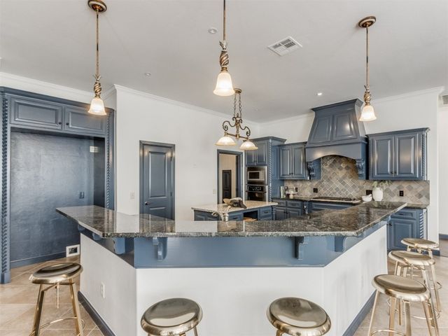 15213 Wilford Way, Edmond, OK 73013