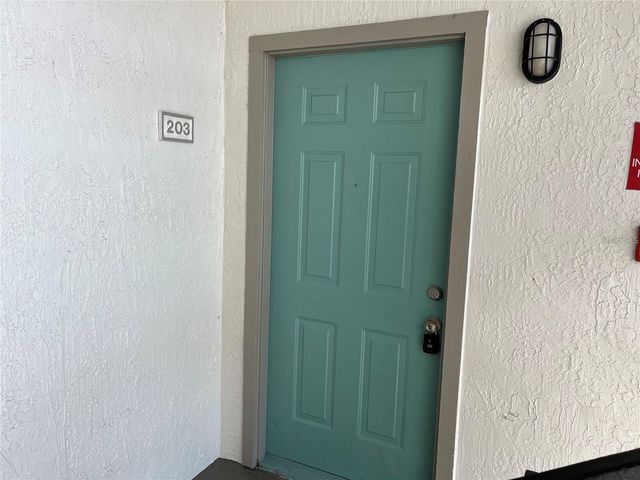 2131 CASCADES BOULEVARD 203, Kissimmee, FL 34741