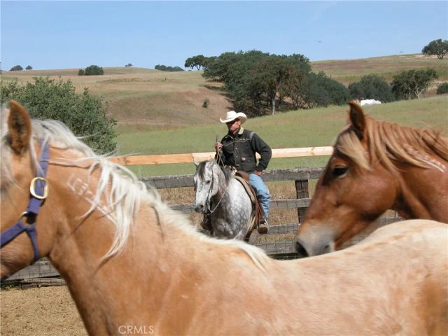 0 Nickel Creek, San Miguel, CA 93451