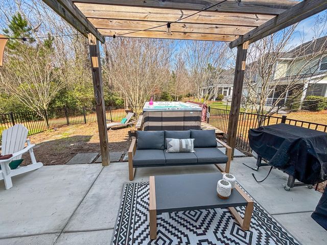 136 Fulmar Place, Charleston, SC 29414