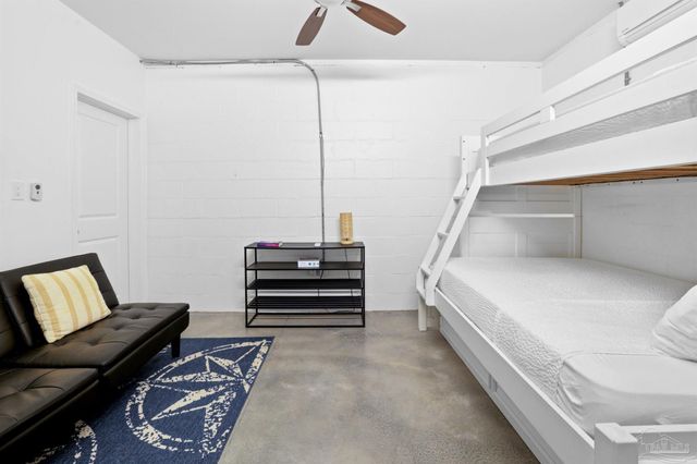 6587 Carlinga Dr, Pensacola, FL 32507