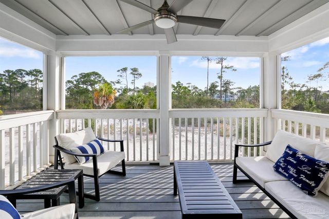 6587 Carlinga Dr, Pensacola, FL 32507