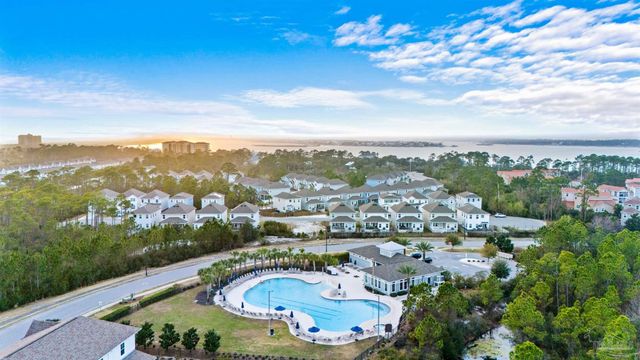 6587 Carlinga Dr, Pensacola, FL 32507