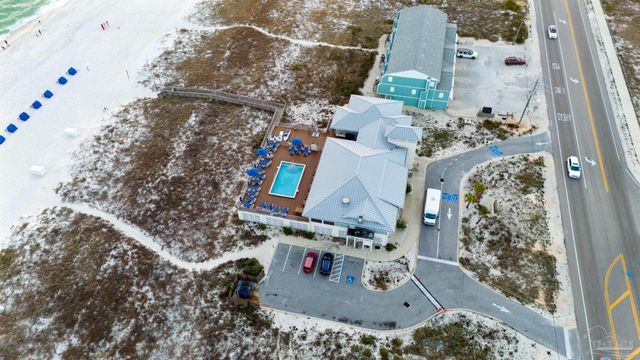 6587 Carlinga Dr, Pensacola, FL 32507